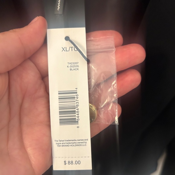 T Tahari - Collarless Open Front Blazer - XL - Picture 6 of 6